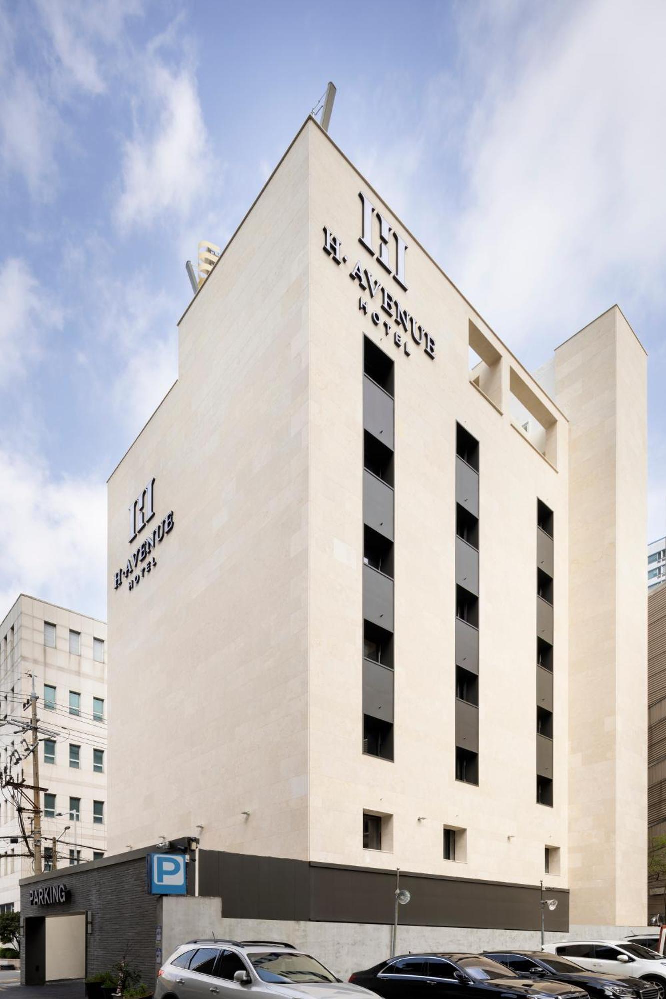 Busan H-Avenue Hotel Seomyeon Station Exterior photo